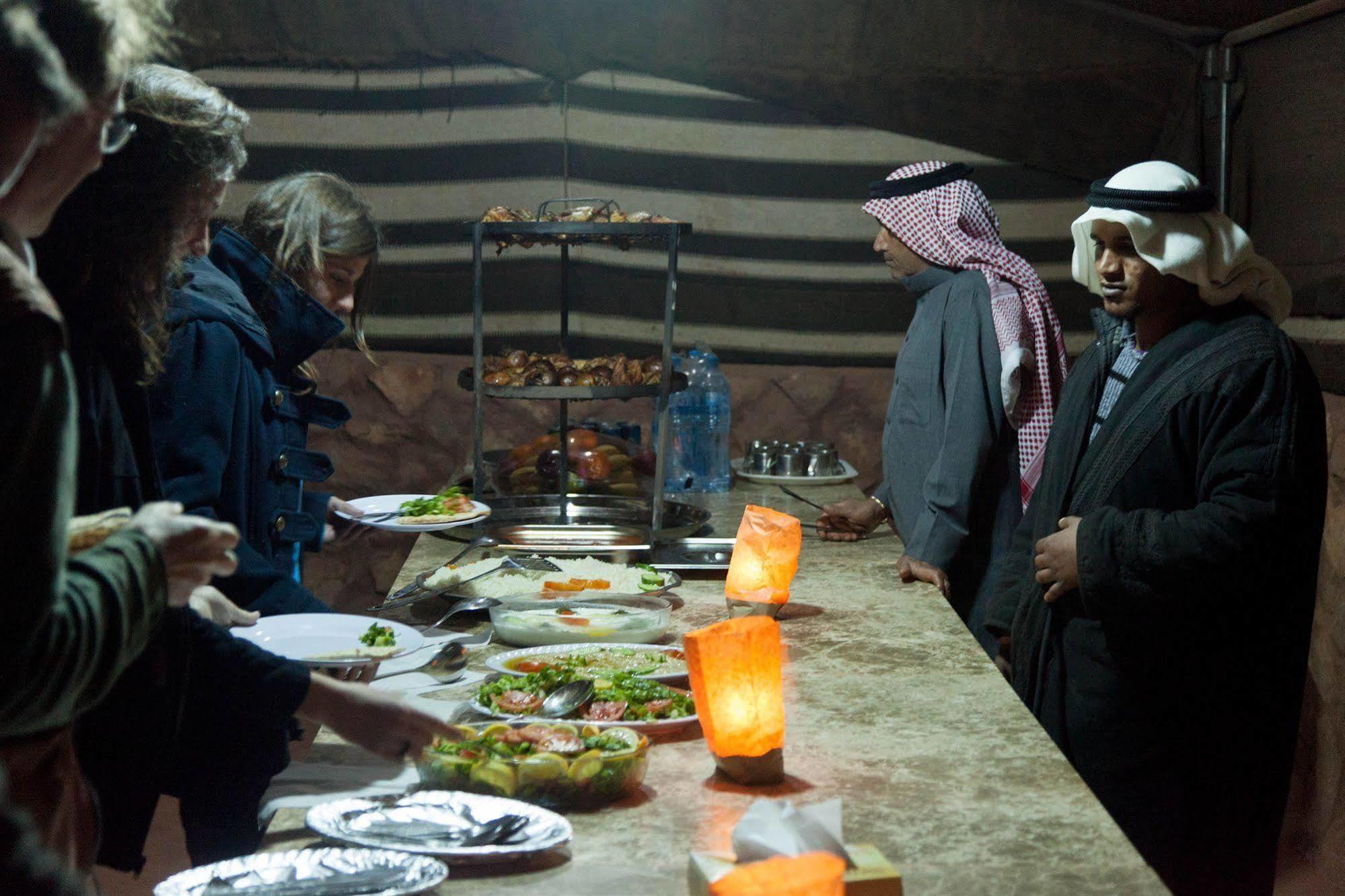 Wadi Rum Caravan Camp Dış mekan fotoğraf